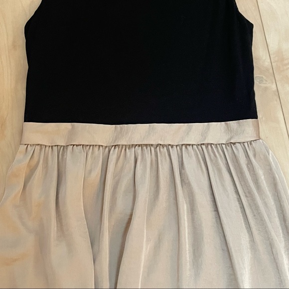 Vince Camuto- Dress Satin Bottom Knit Top Size Medium - Picture 3 of 9